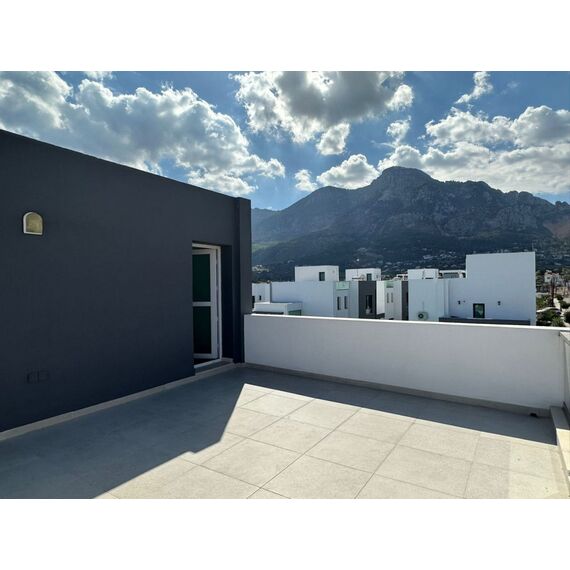Apartment 4-room 3+1 by the sea in Kyrenia (downtown) Cyprus area 140m² 1 floor, 15 image
