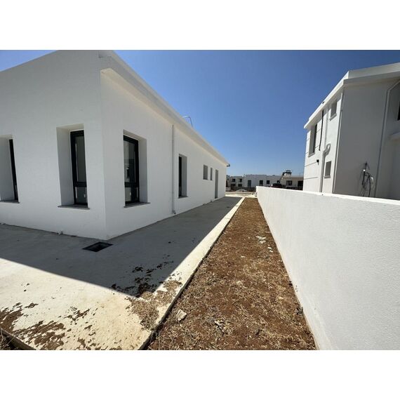 Apartment 3-room 2+1 by the sea in Iskele Cyprus area 120m² 1 floor