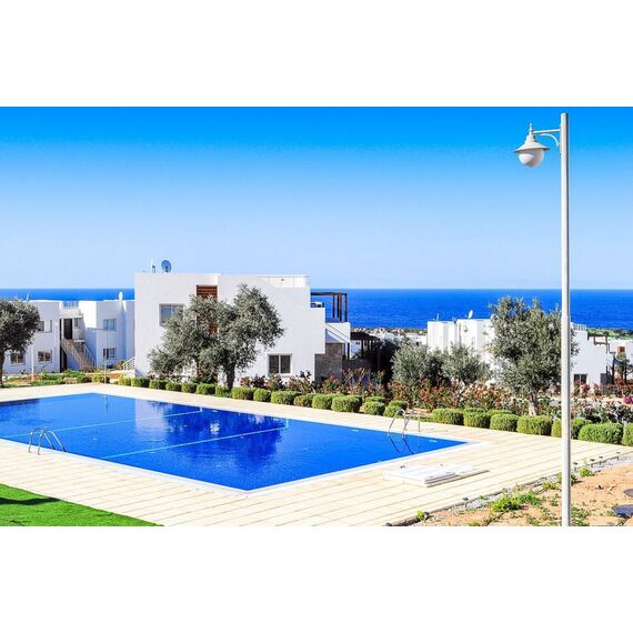 Apartment 3-room 2+1 by the sea in Kyrenia (downtown) Cyprus area 72m² , 2 image