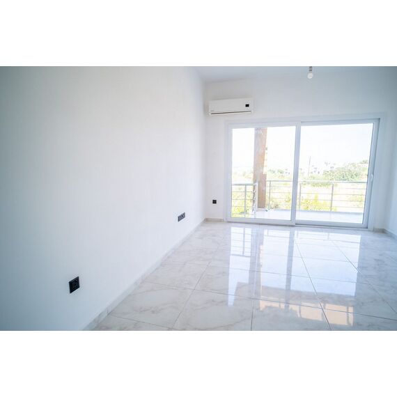 Apartment 3-room 2+1 by the sea in Alsancak Cyprus area 74m² , 10 image
