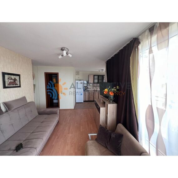 Apartment 1-room 1+0 studio by the sea in Burgas Bulgaria area 50m² 4 floor