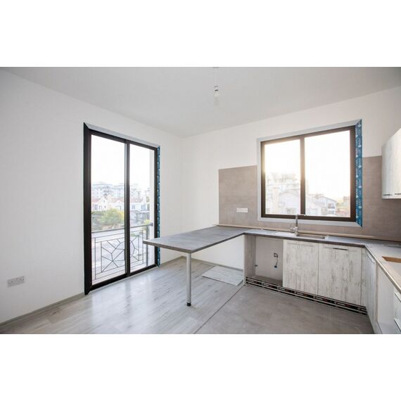 Apartment 3-room 2+1 by the sea in Iskele Cyprus area 91m² 4 floor, 8 image