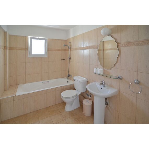 Квартира 3-комнатная 2+1 в Полисе площадь 94м², изображение 9