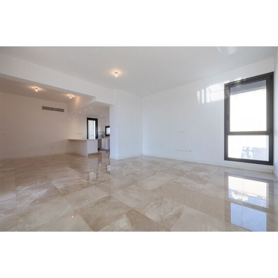 Квартира 3-комнатная 2+1 в Лимассоле площадь 140.95м², изображение 3