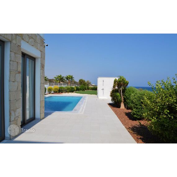 Villa by the sea in Larnaca Cyprus area 155m² , 3 image