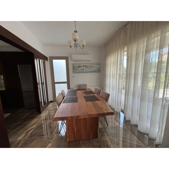 Villa by the sea in Paphos (downtown) area 140m² 2 floors, 6 image