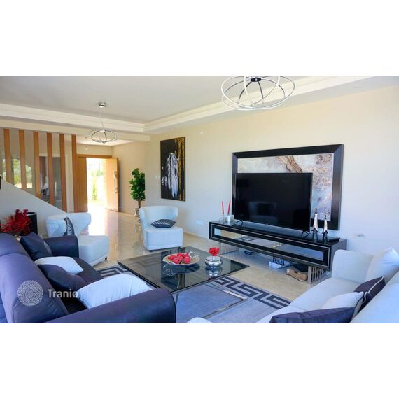 Villa in Catalkoy (Catalkoy) Cyprus area 200m² 2 floors, 2 image