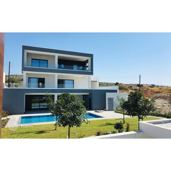 Villa in Limassol (Limassol (downtown)) Cyprus area 766m² 