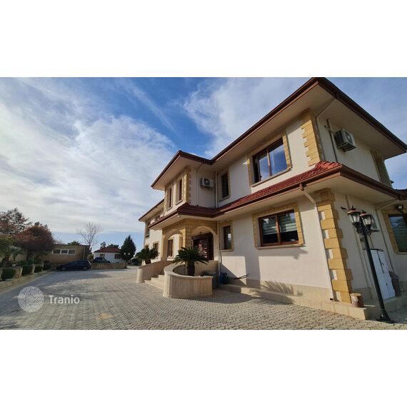 Villa in Kyrenia (downtown) Cyprus area 1000m² 2 floors