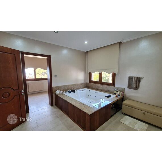 Villa in Kyrenia (downtown) Cyprus area 1000m² 2 floors, 7 image