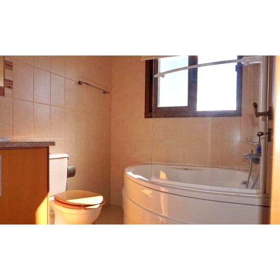 Вилла в Пафосе (центр) площадь 167м², изображение 18