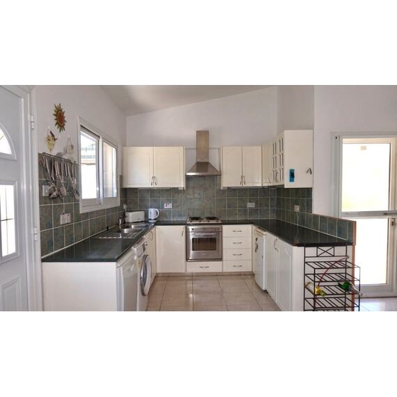 Вилла в Пафосе (центр) площадь 110м², изображение 13