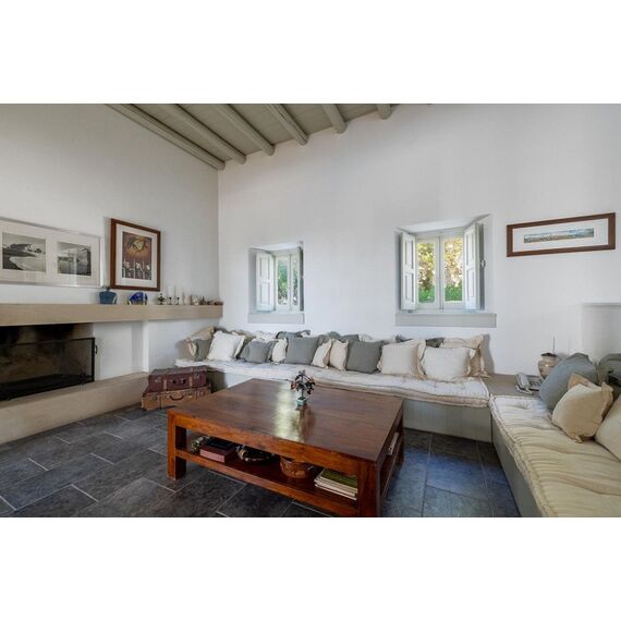 Villa in Paphos (downtown) (Paphos) Cyprus area 323m² , 3 image
