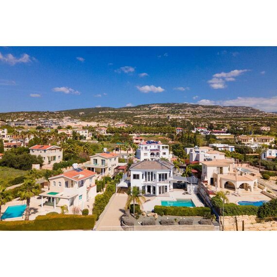 Villa in Paphos (downtown) (Paphos) Cyprus area 207m² , 2 image
