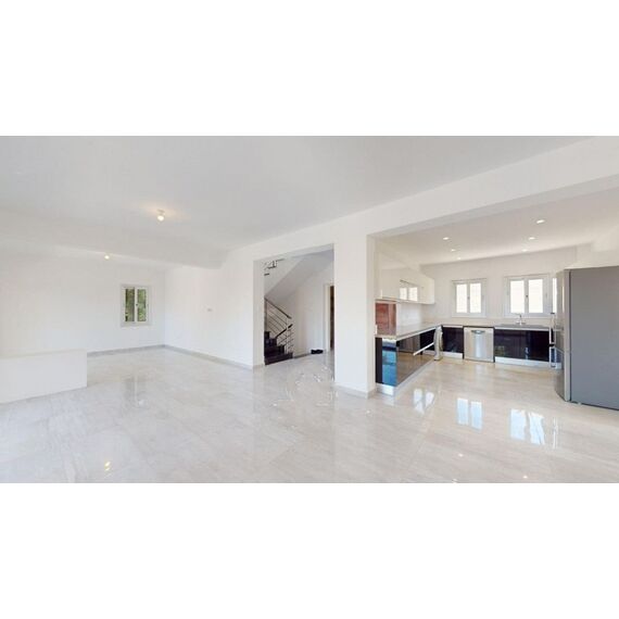 Villa by the sea in Paphos (downtown) (Paphos) Cyprus area 238m² , 9 image