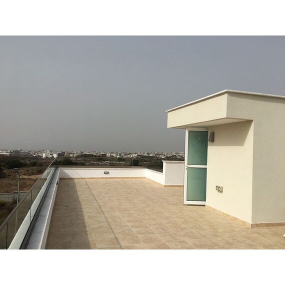 Villa by the sea in Paphos (downtown) Cyprus area 178m² 2 floors
