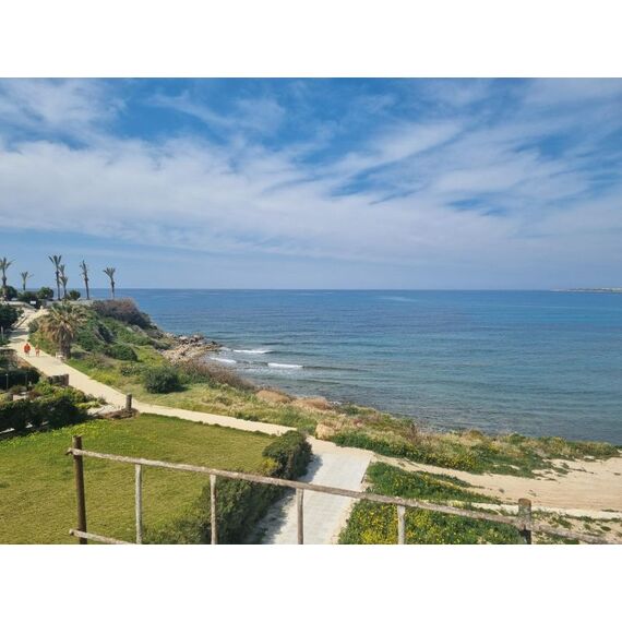 Villa by the sea in Paphos (downtown) (Paphos) Cyprus area 407m² , 8 image