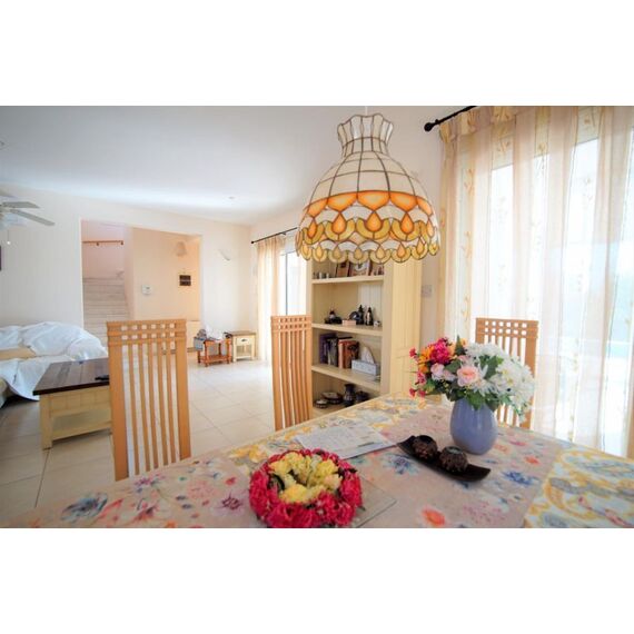 Villa by the sea in Paphos (downtown) Cyprus area 150m² 2 floors, 9 image