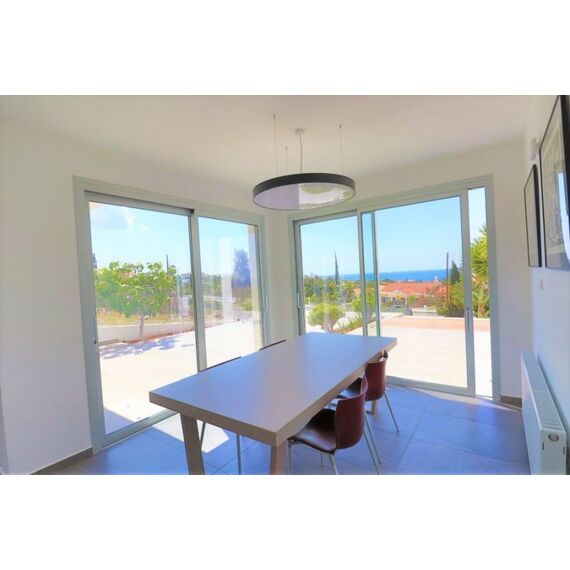 Villa by the sea in Paphos (downtown) Cyprus area 250m² , 10 image
