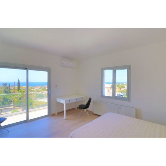 Villa by the sea in Paphos (downtown) Cyprus area 250m² , 14 image