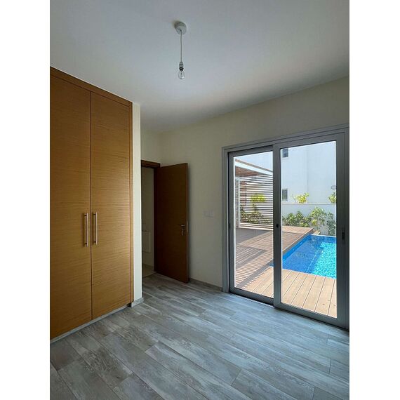 Villa by the sea in Paphos (downtown) Cyprus area 138m² 2 floors, 15 image