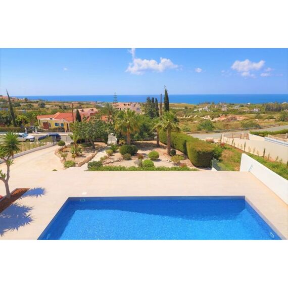 Villa by the sea in Paphos (downtown) Cyprus area 250m² , 3 image