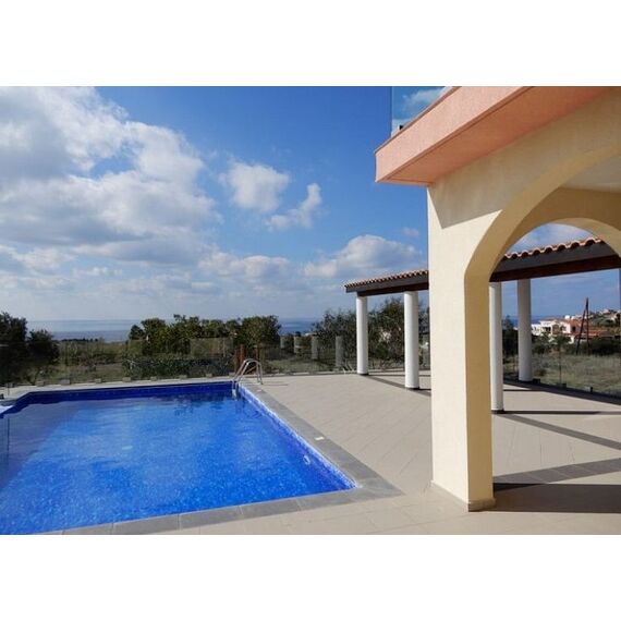 Villa by the sea in Paphos (downtown) Cyprus area 350m² 2 floors, 7 image