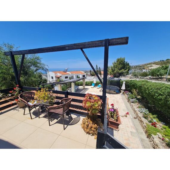 Villa by the sea in Paphos (downtown) (Paphos) Cyprus area 260m² , 3 image