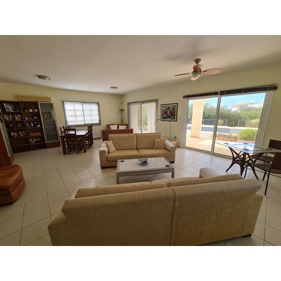 Villa by the sea in Peyia (Peyia) Cyprus area 172m² , 10 image