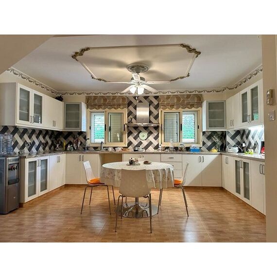 Villa by the sea in Kato Paphos (Kato Paphos) Cyprus area 237m² 2 floors, 2 image