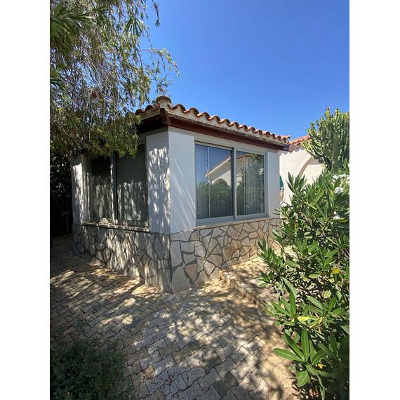 Villa by the sea in Paphos (downtown) Cyprus area 250m² 2 floors, 4 image