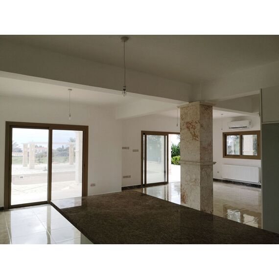 Villa by the sea in Paphos (downtown) (Paphos) Cyprus area 240m² 2 floors, 8 image