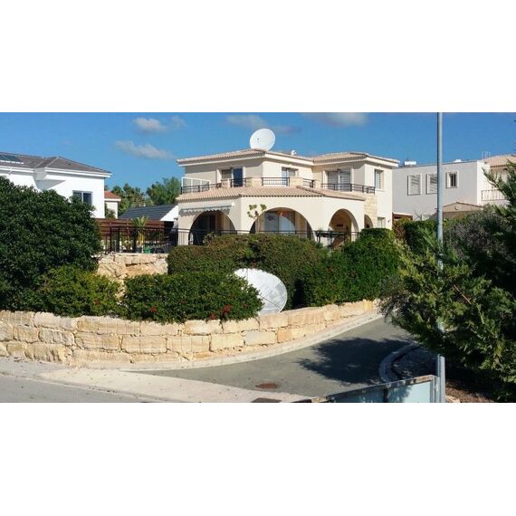 Villa by the sea in Paphos (downtown) (Paphos) Cyprus area 225m² 2 floors, 2 image