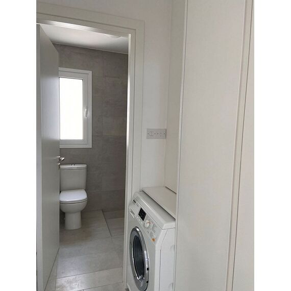 Villa by the sea in Paphos (downtown) Cyprus area 185m² 2 floors, 4 image