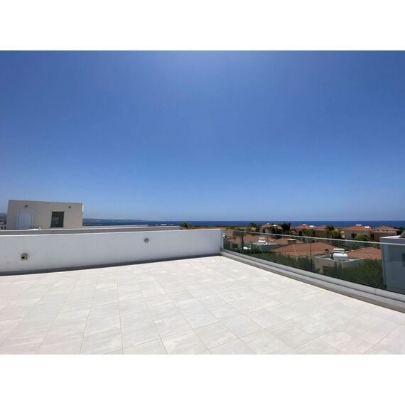 Villa by the sea in Paphos (downtown) Cyprus area 185m² 2 floors, 5 image