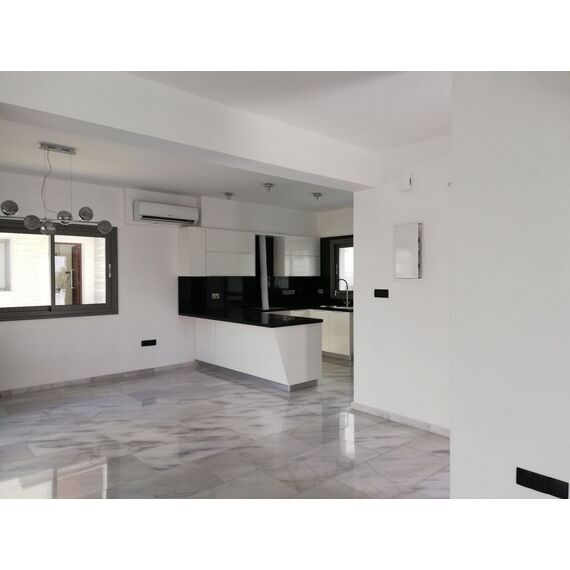 Villa by the sea in Paphos (downtown) Cyprus area 150m² 3 floors, 7 image