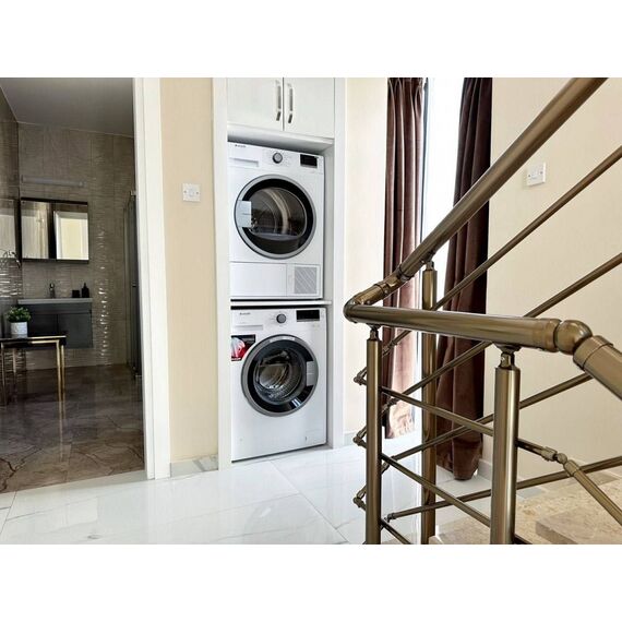 Villa by the sea in Iskele Cyprus area 180m² 2 floors, 10 image