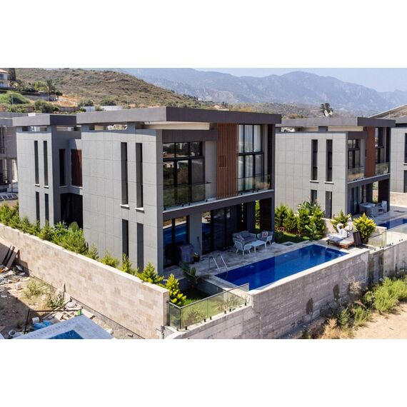 Villa by the sea in Kyrenia (downtown) Cyprus area 235m² 2 floors, 2 image