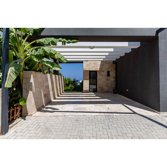 Villa by the sea in Kyrenia (downtown) Cyprus area 235m² 2 floors, 5 image