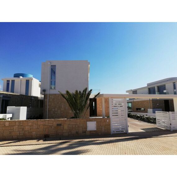 Villa by the sea in Paphos (downtown) (Paphos) Cyprus area 300m² 2 floors, 6 image