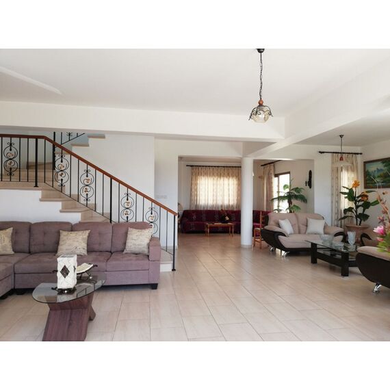Villa in Paphos (downtown) (Paphos) Cyprus area 250m² 3 floors, 3 image