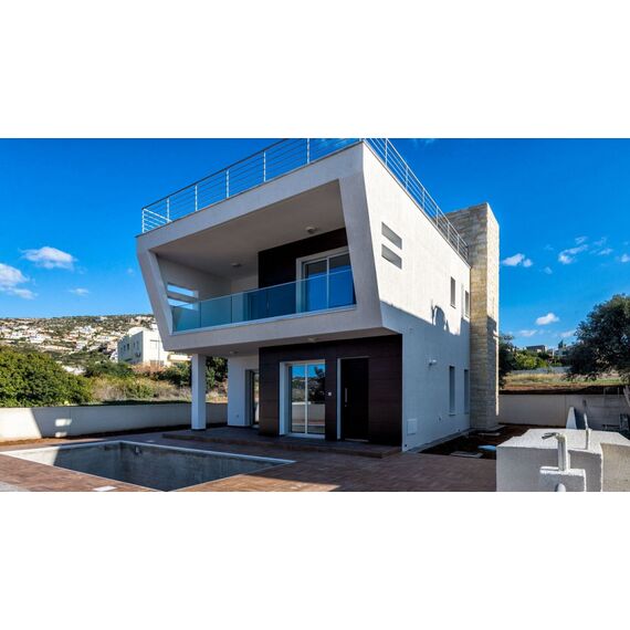Villa by the sea in Paphos (downtown) Cyprus area 200m² 2 floors, 3 image