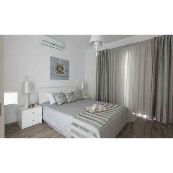Villa by the sea in Paphos (downtown) Cyprus area 200m² 2 floors, 7 image