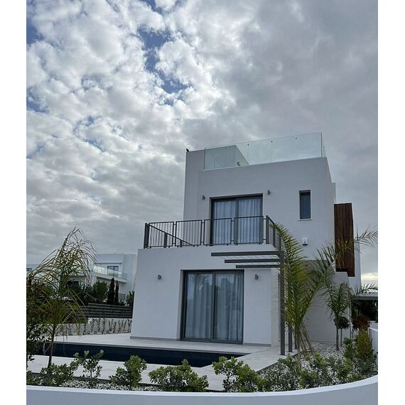 Villa by the sea in Paphos (downtown) Cyprus area 140m² 3 floors, 3 image