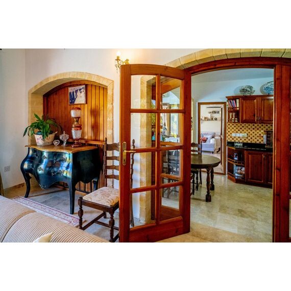 Villa by the sea in Alsancak Cyprus area 220m² 2 floors, 6 image