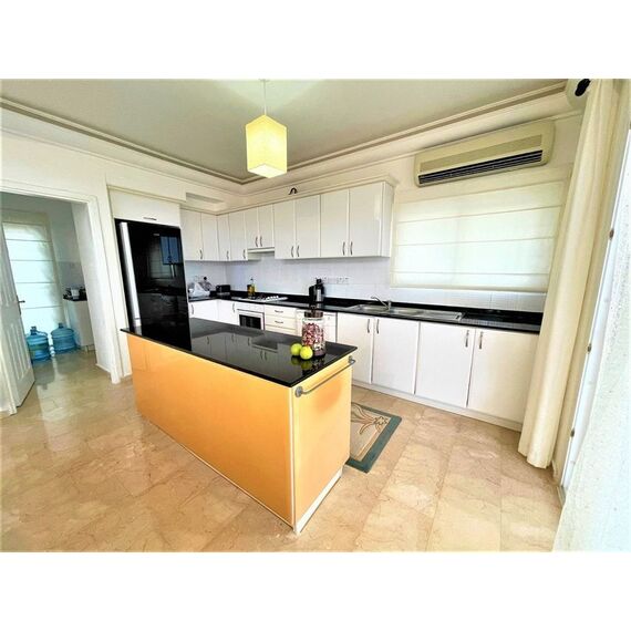 Вилла у моря в центре Кирении площадь 286м², изображение 19