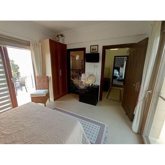 Villa in Kyrenia (downtown) Cyprus area 166m² 