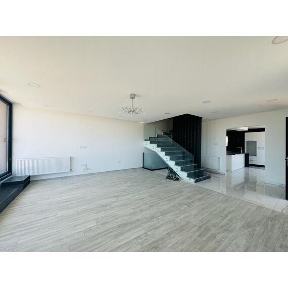 Villa by the sea in Iskele Cyprus area 310m² 3 floors, 4 image