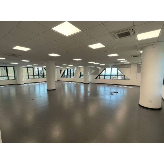 Commercial property in Limassol (Limassol (downtown)) Cyprus 1800m² , 4 image