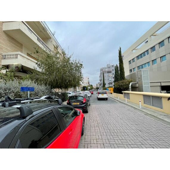 Commercial property in Limassol (Limassol (downtown)) Cyprus 900m² 